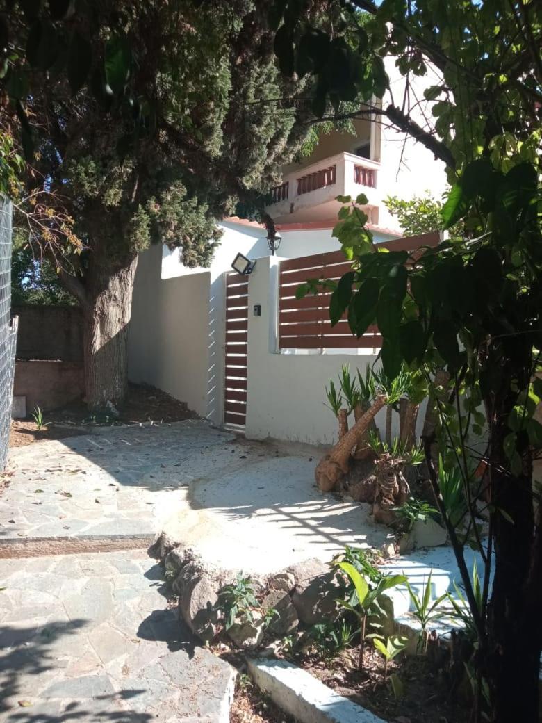 Utopia Suites 3 Aegina 외부 사진